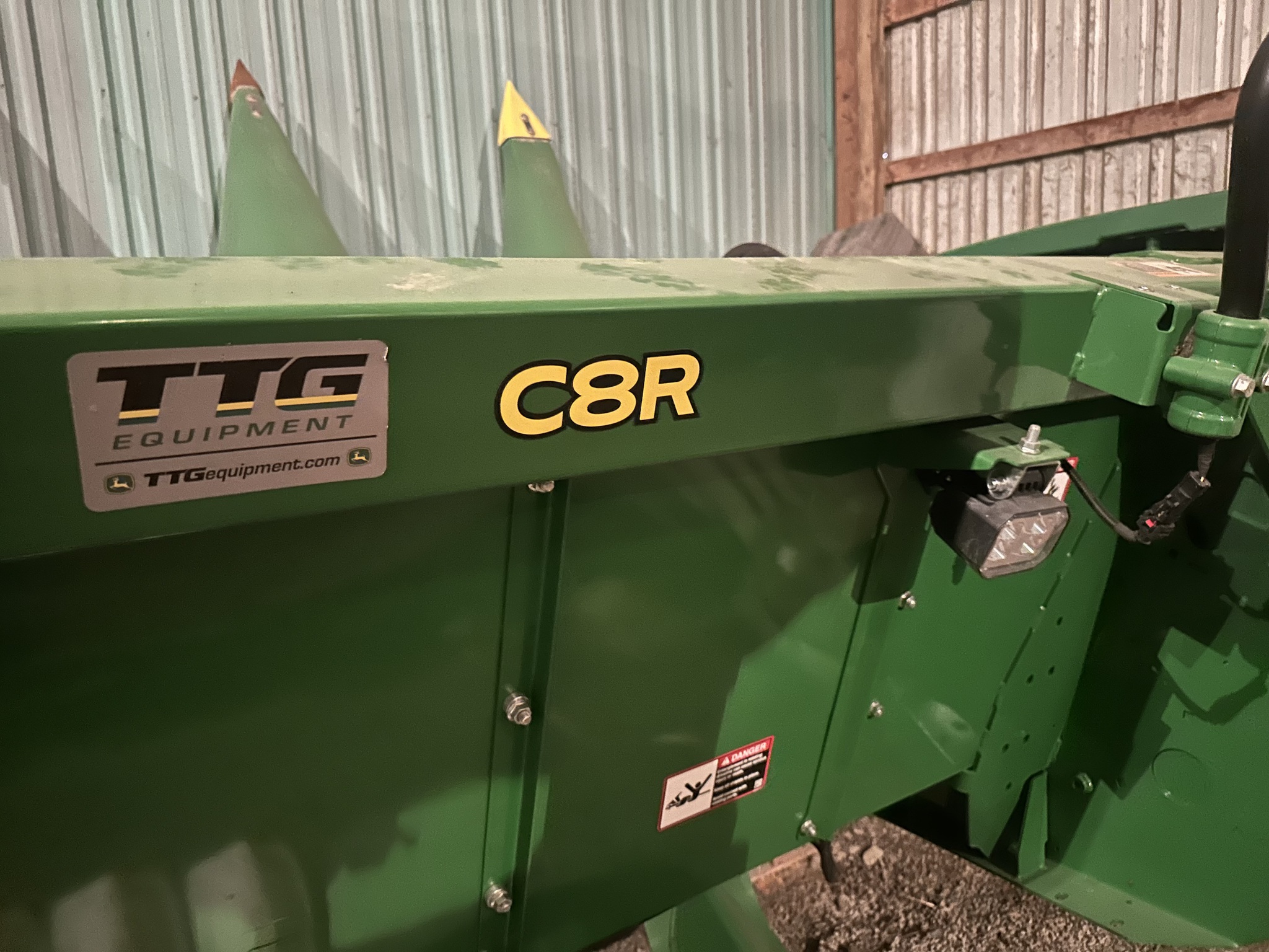 2021 John Deere C8R Image 3