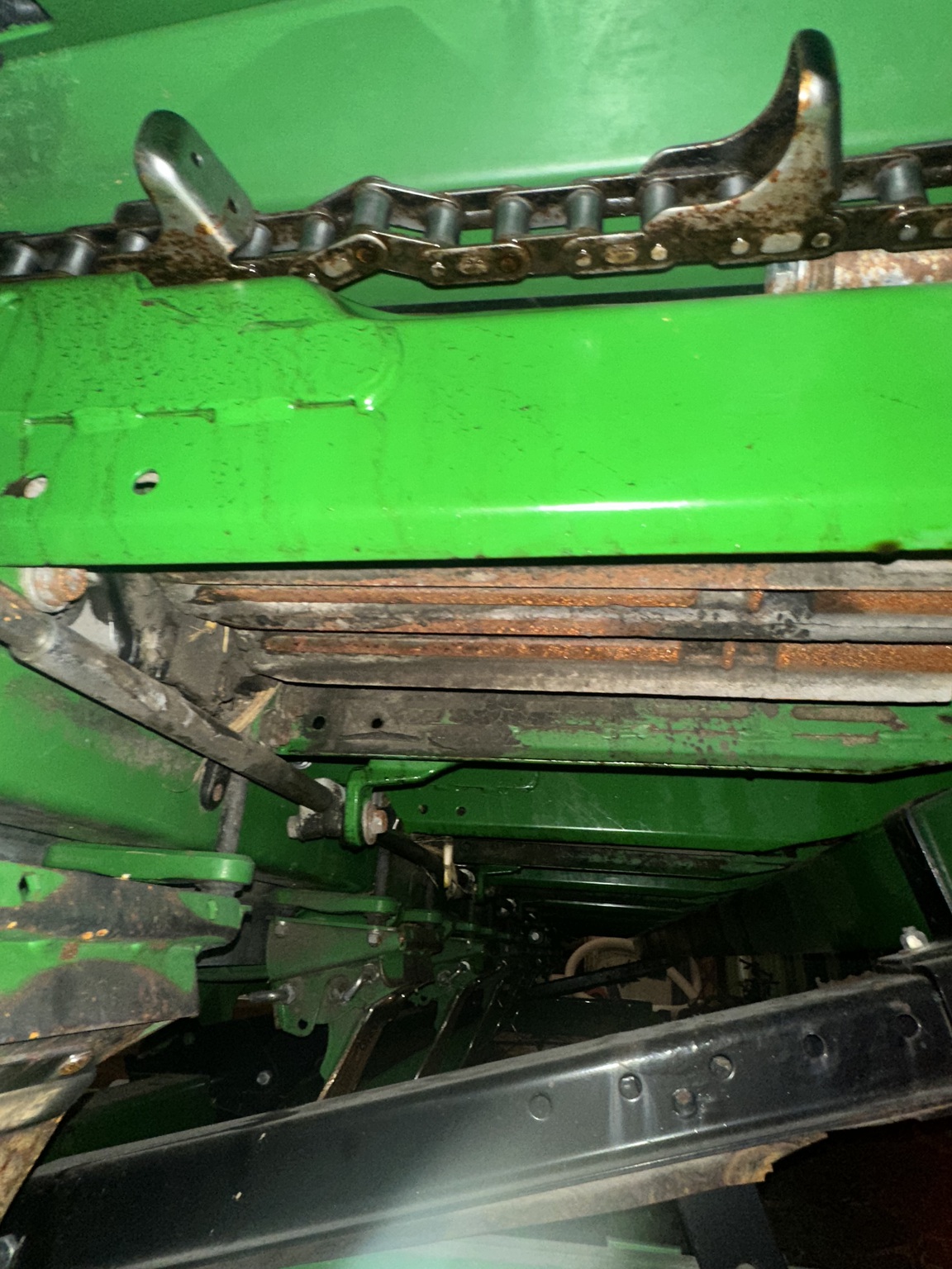 2021 John Deere C8R Image 7