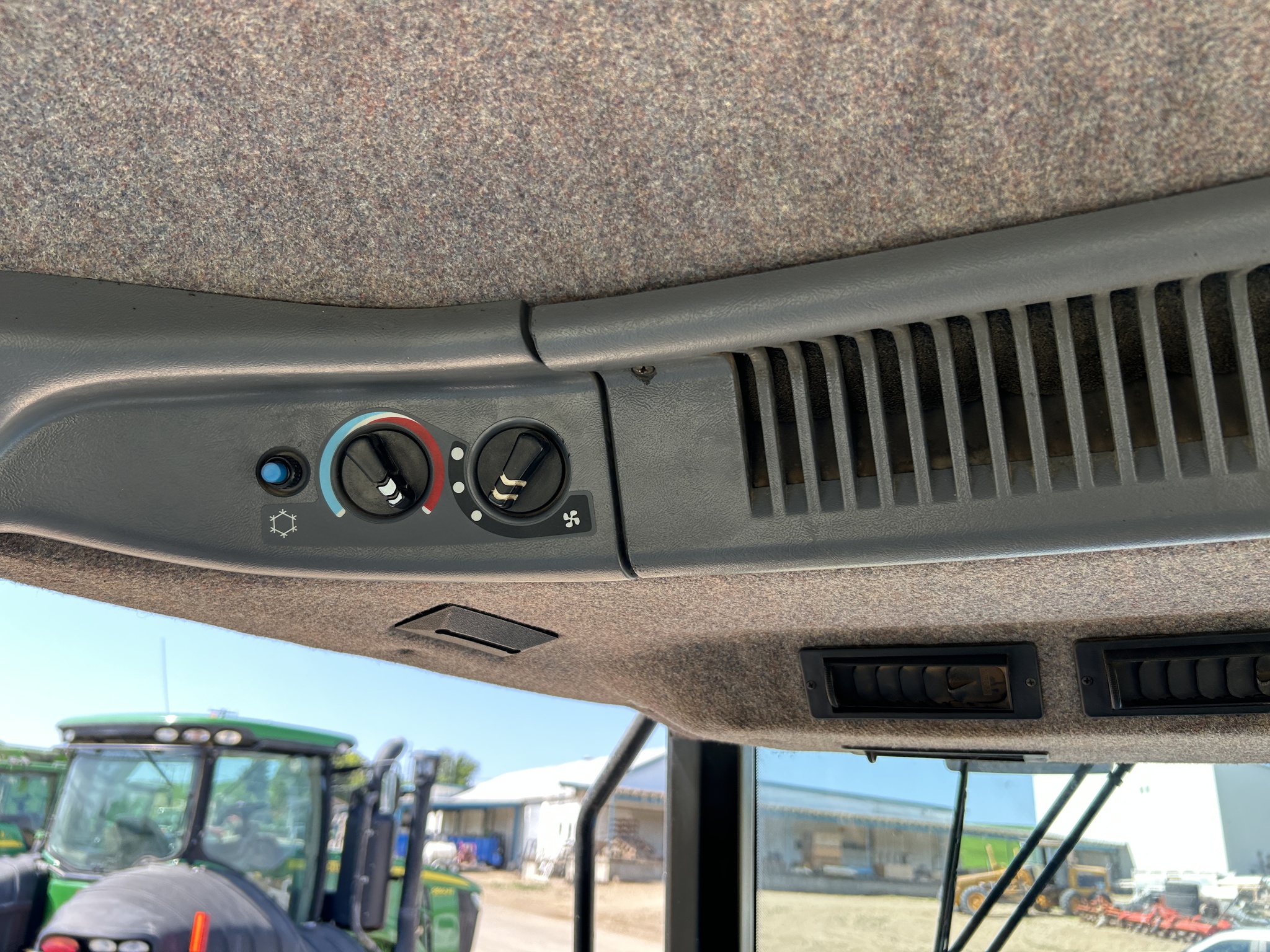 1994 Ford-New Holland 8970 Image 15