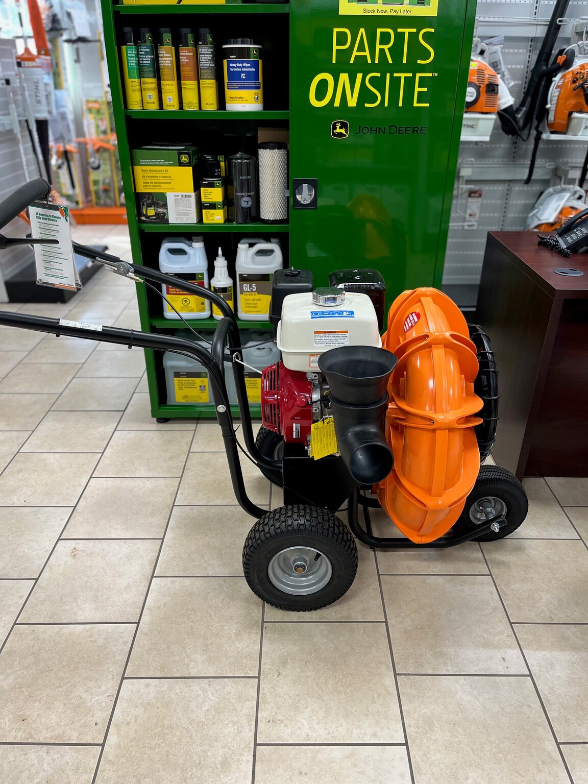 2024 John Deere F1302H Image 5