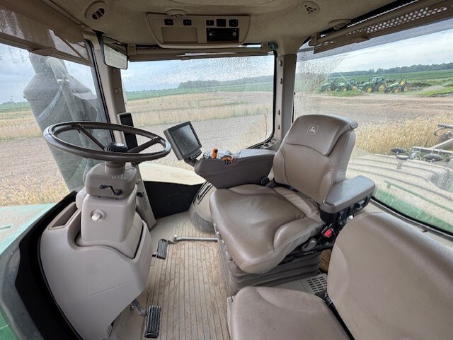 2021 John Deere 9620RX Image 7