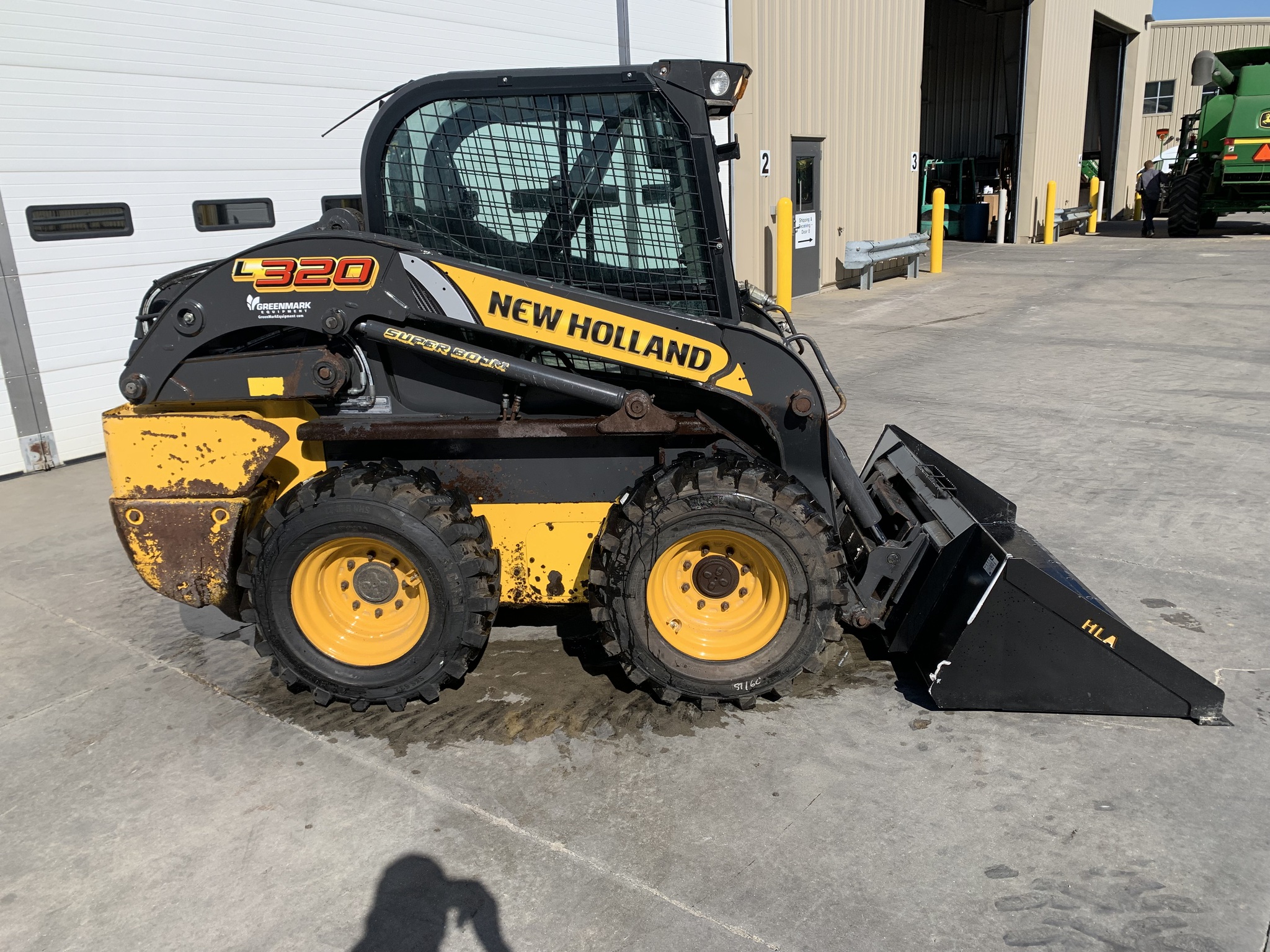 2023 New Holland L320 Image 2