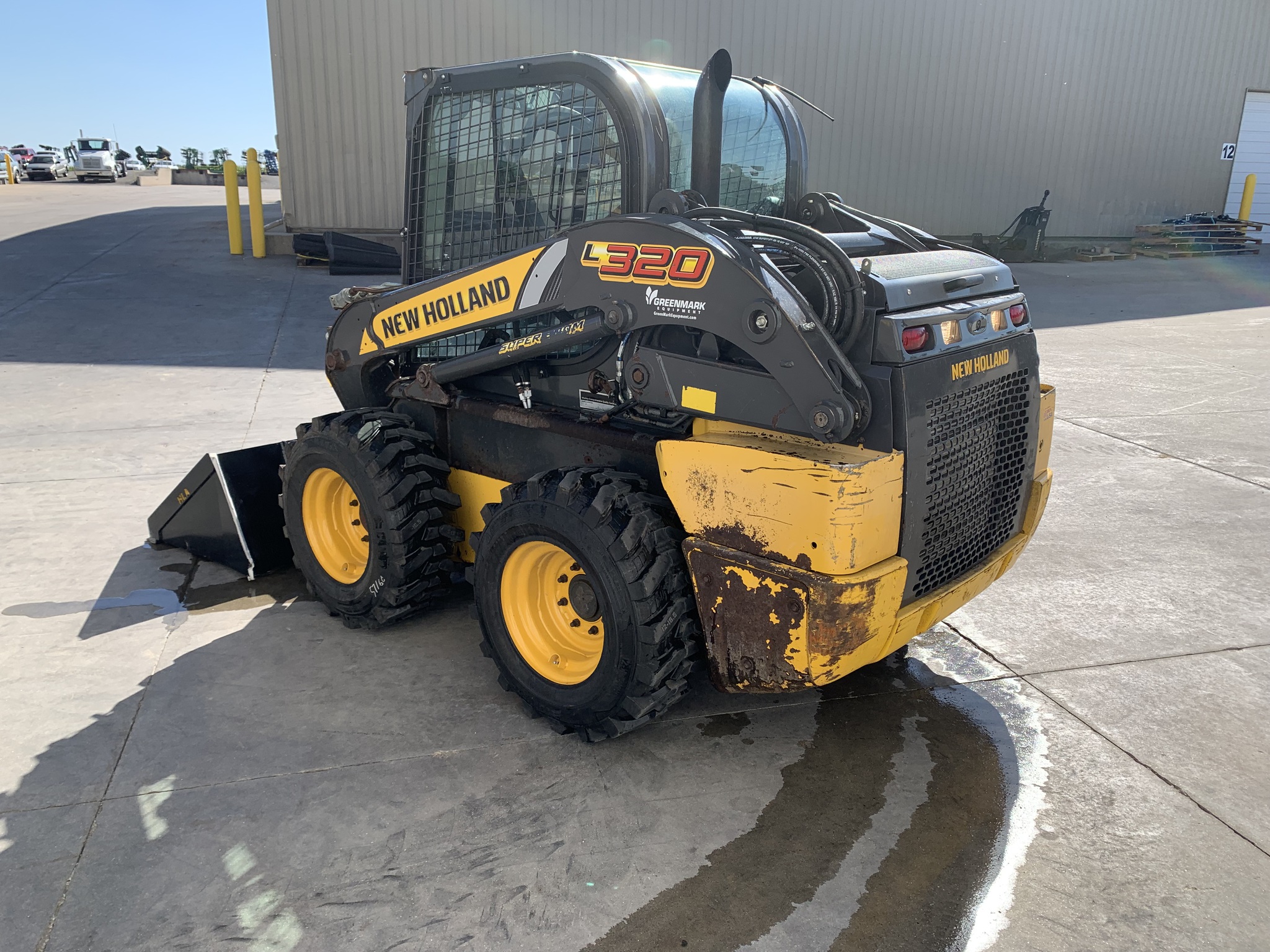 2023 New Holland L320 Image 5