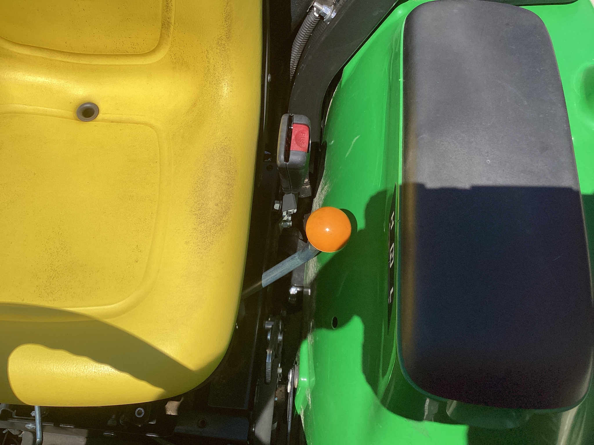2021 John Deere 3025E Image 9