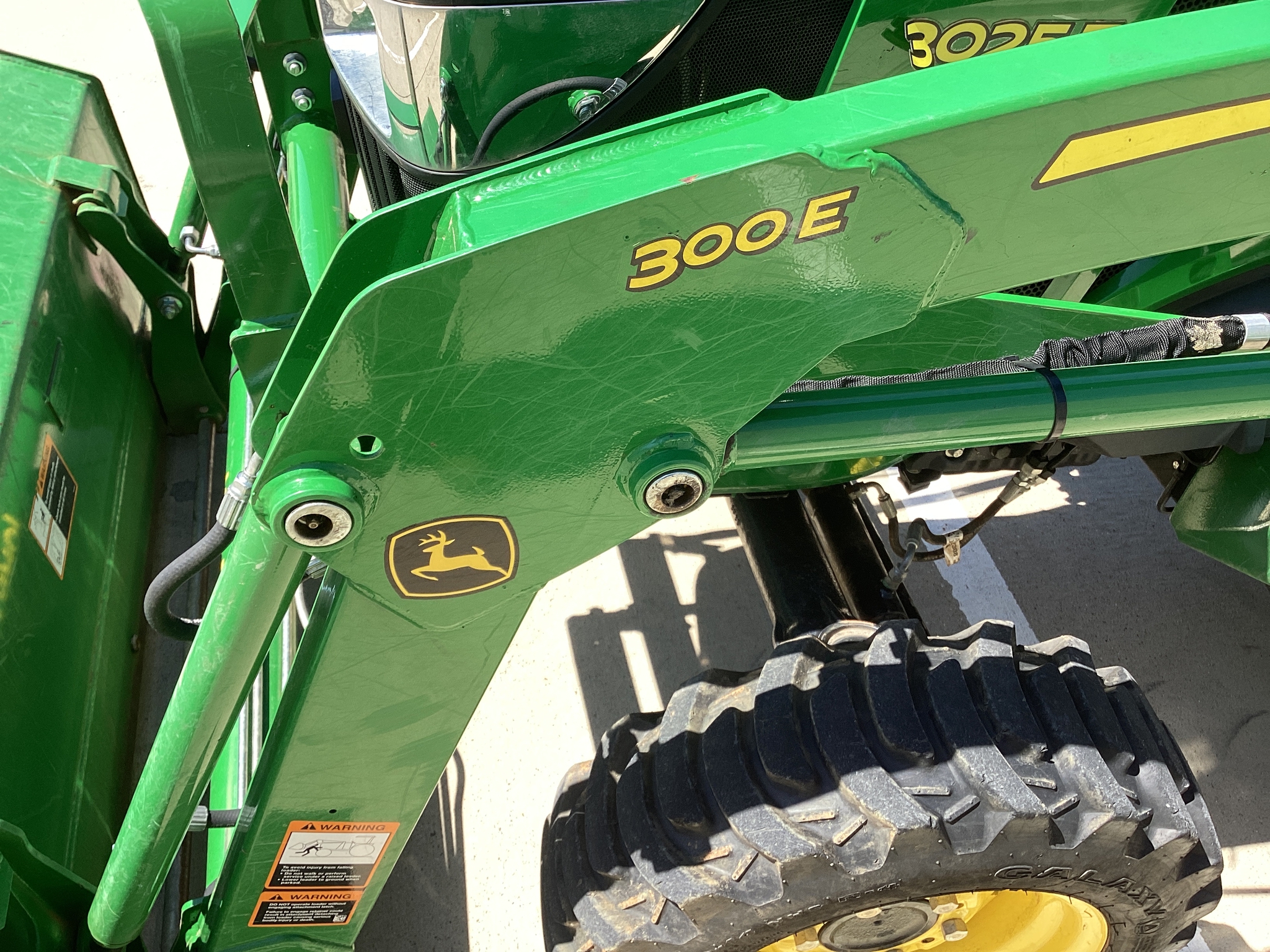 2021 John Deere 3025E Image 19