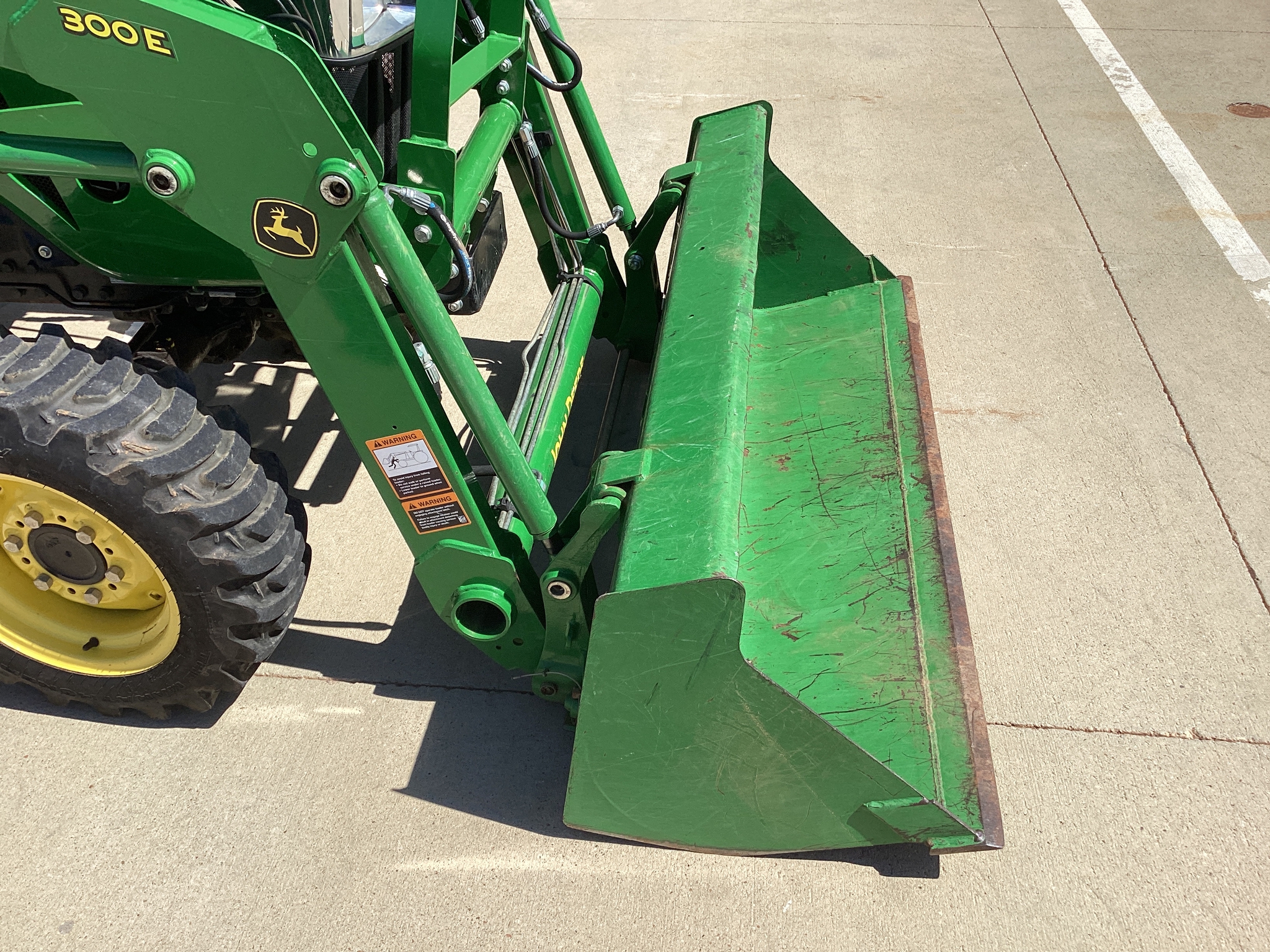 2021 John Deere 3025E Image 21