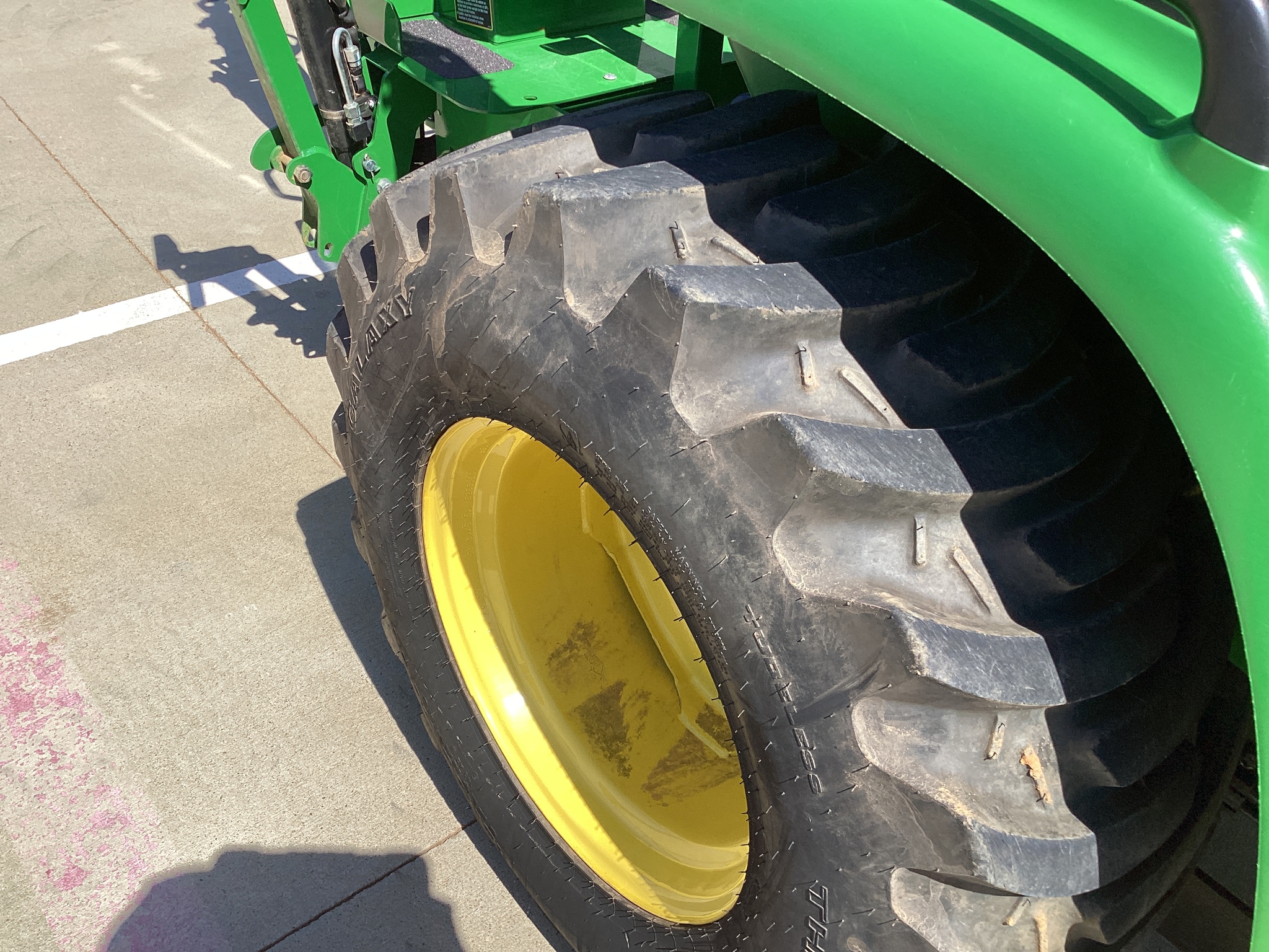 2021 John Deere 3025E Image 24