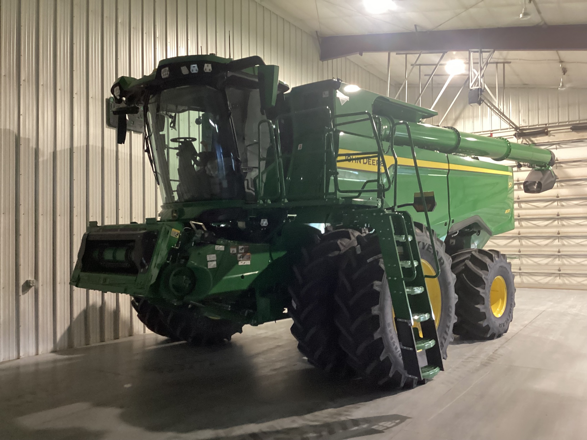 2025 John Deere S7 800 Image 1
