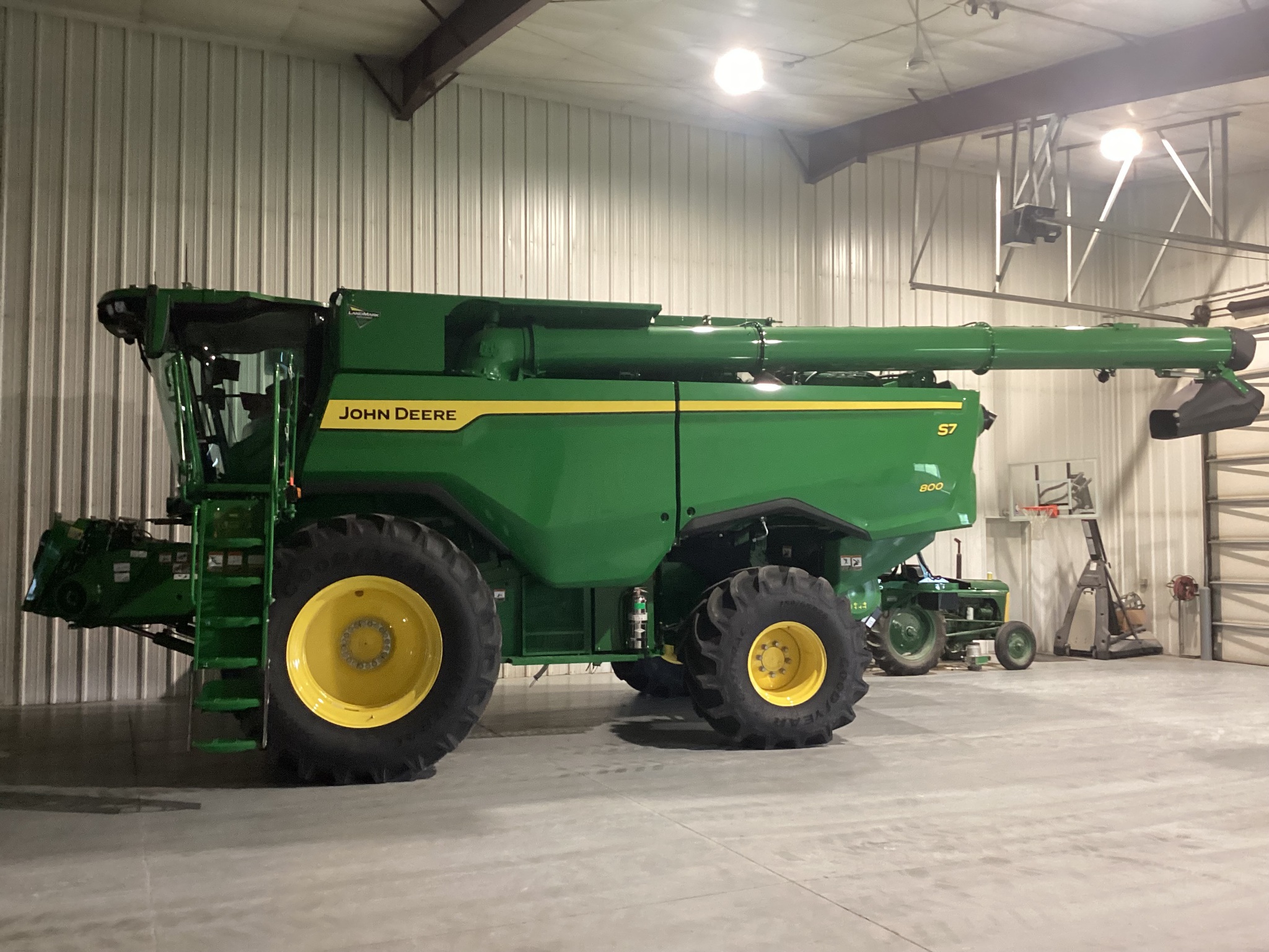2025 John Deere S7 800 Image 5