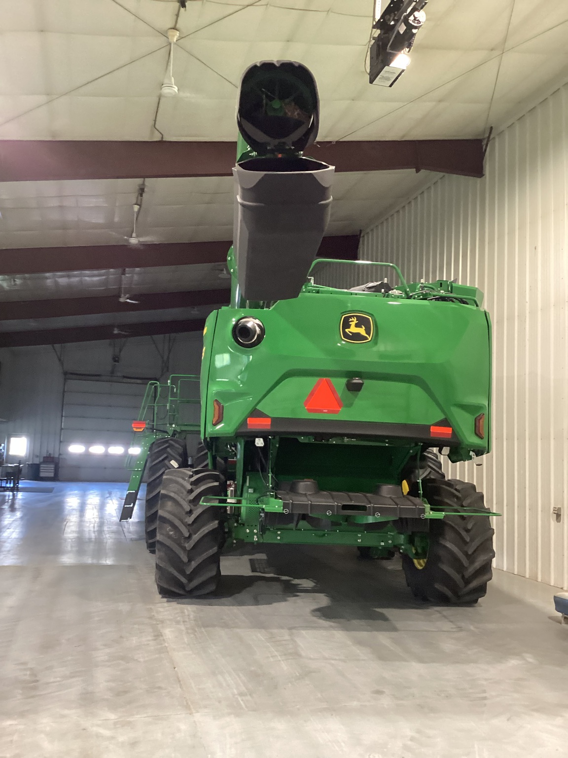 2025 John Deere S7 800 Image 6