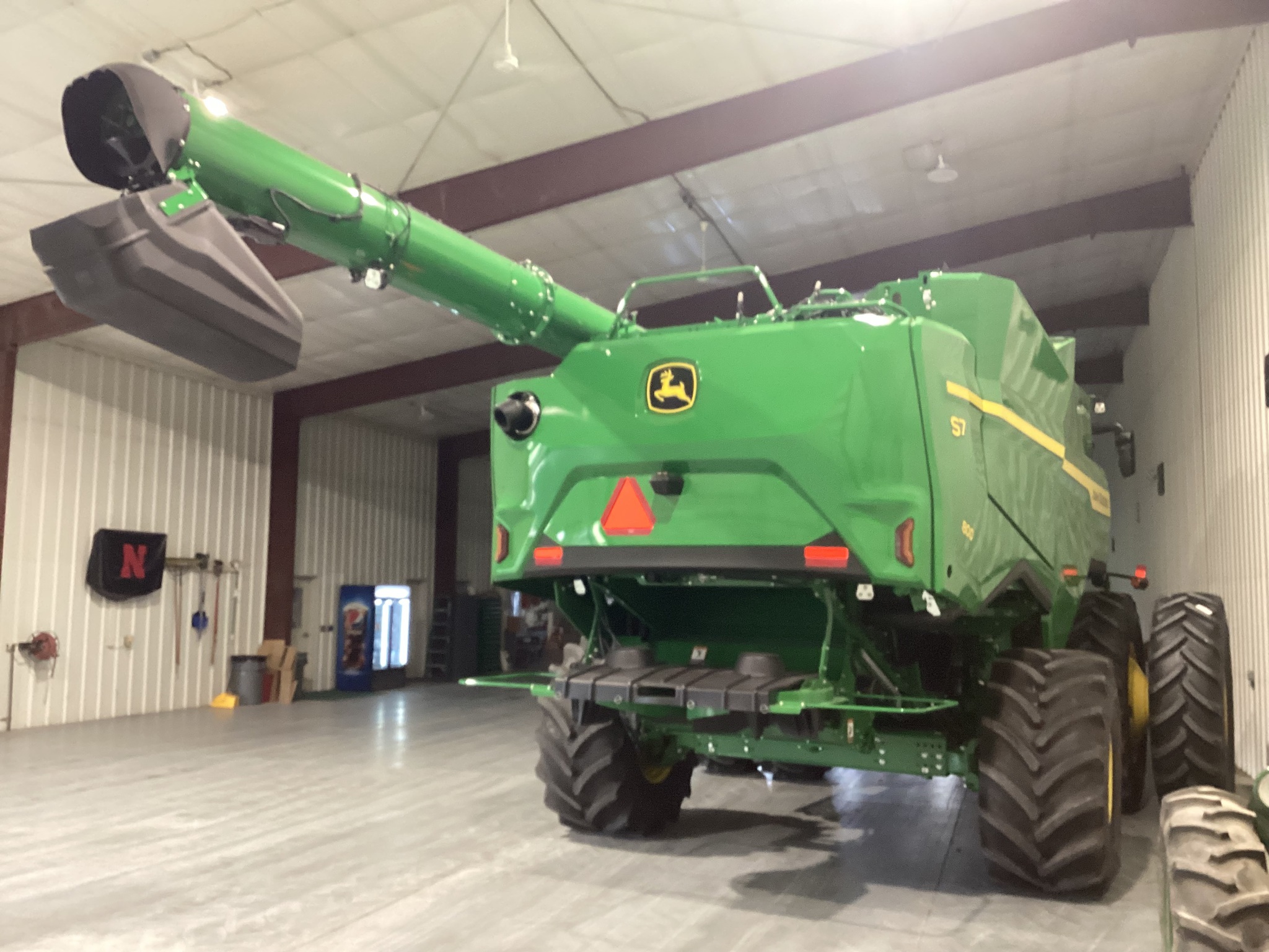 2025 John Deere S7 800 Image 7