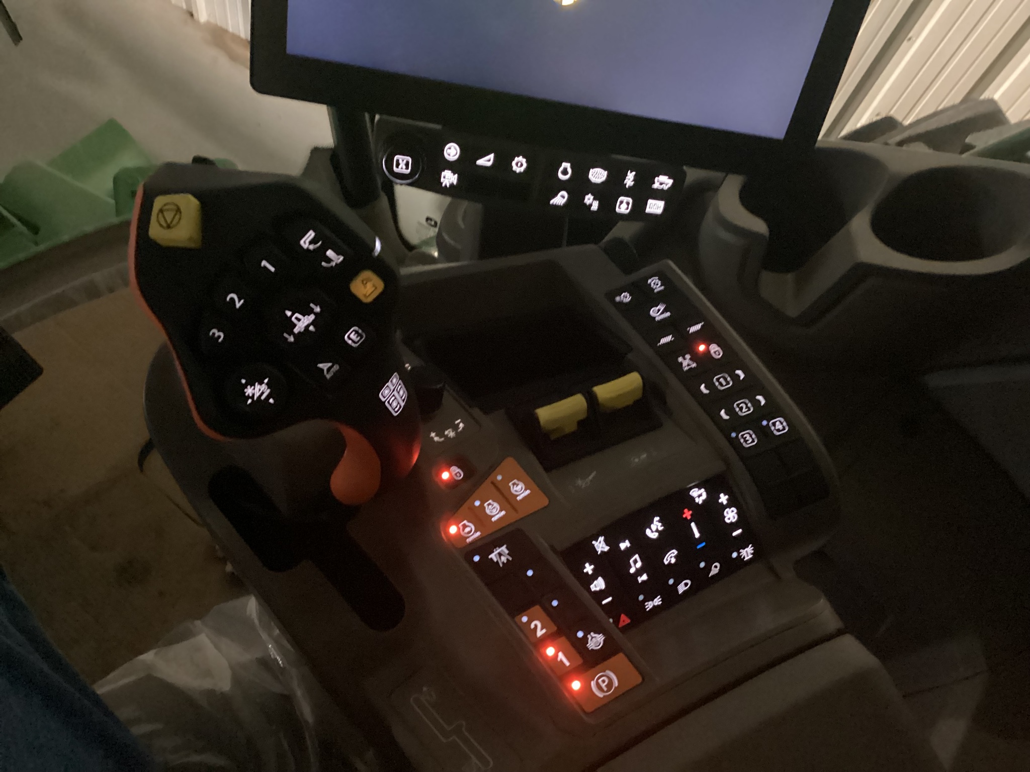 2025 John Deere S7 800 Image 21