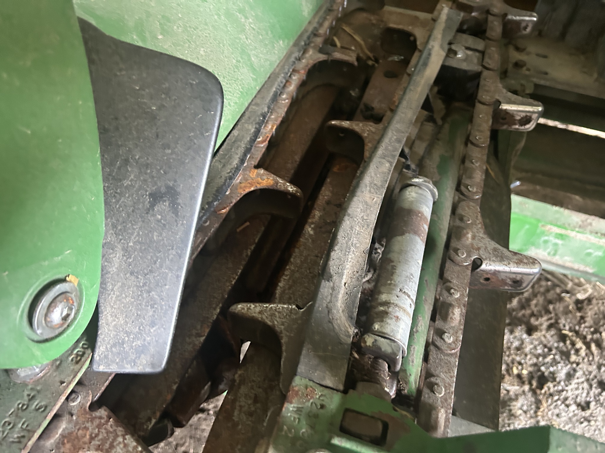 2012 John Deere 608C Image 13