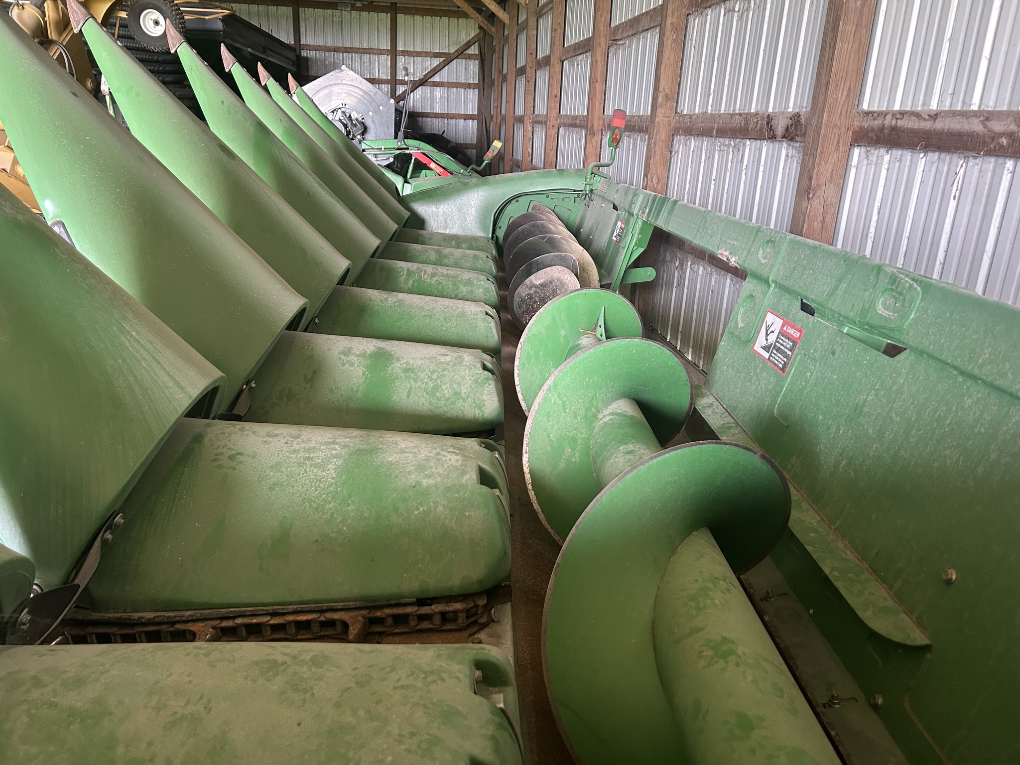 2012 John Deere 608C Image 16