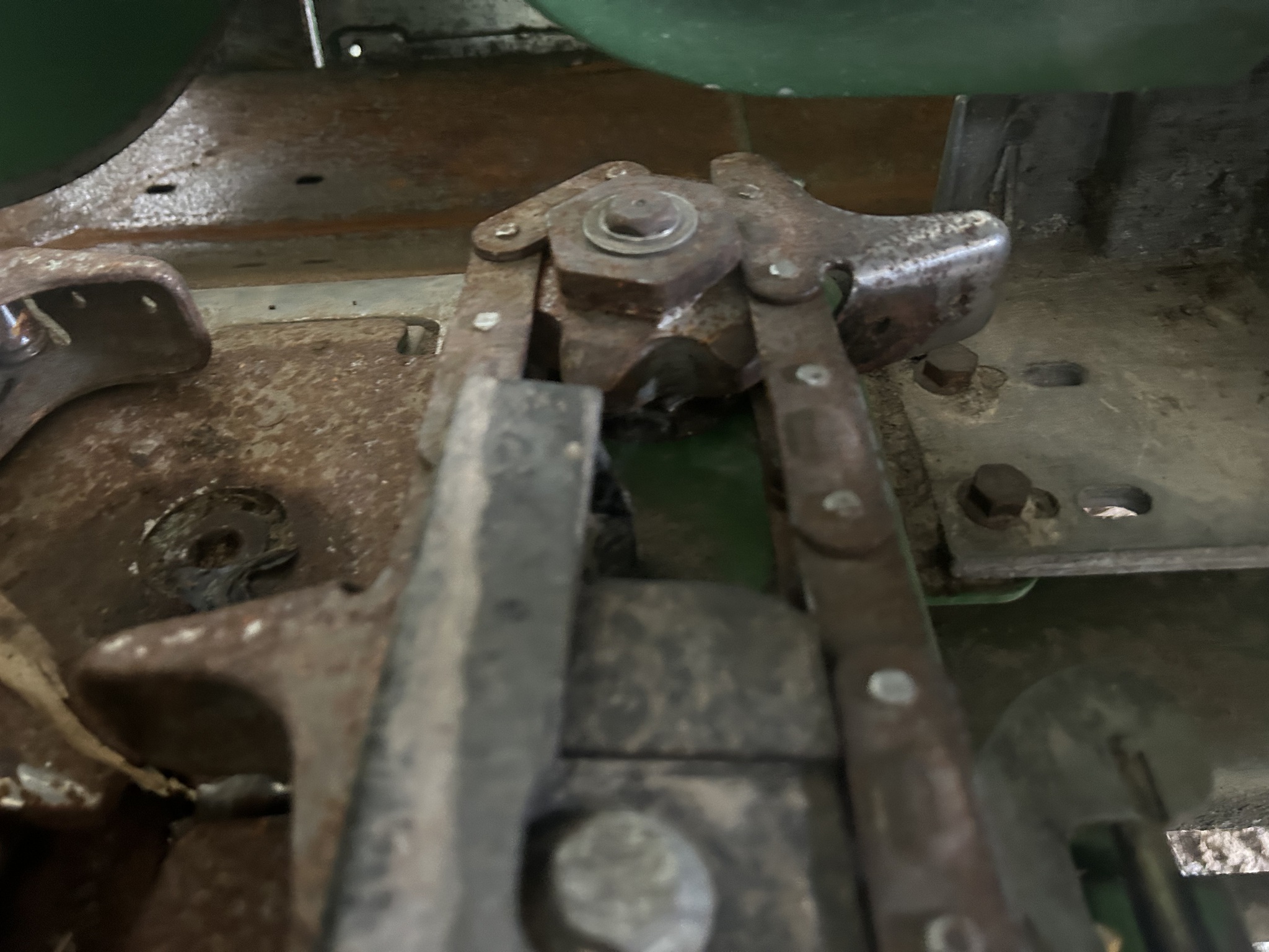 2012 John Deere 608C Image 11