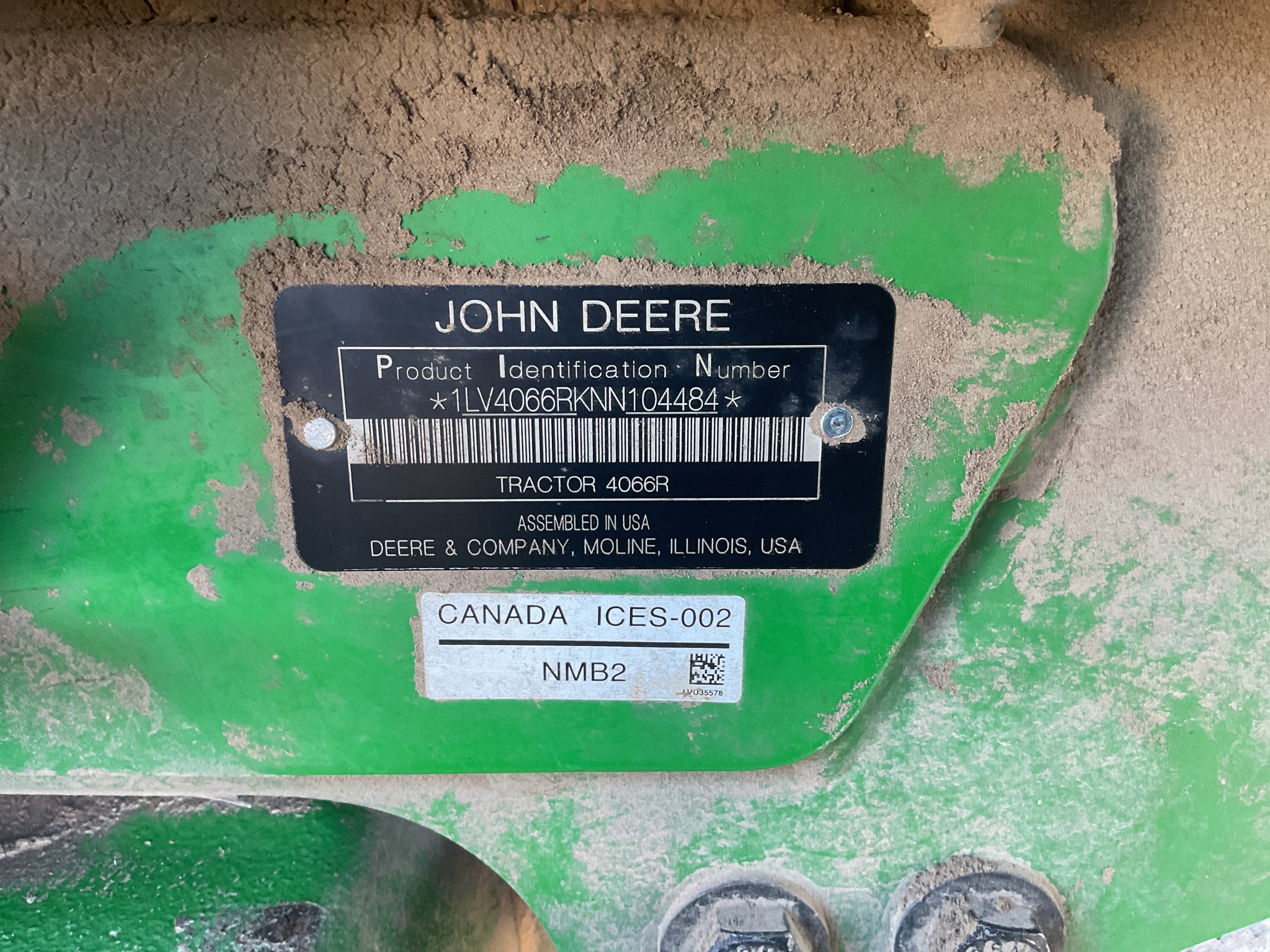2022 John Deere 4066R Image 30