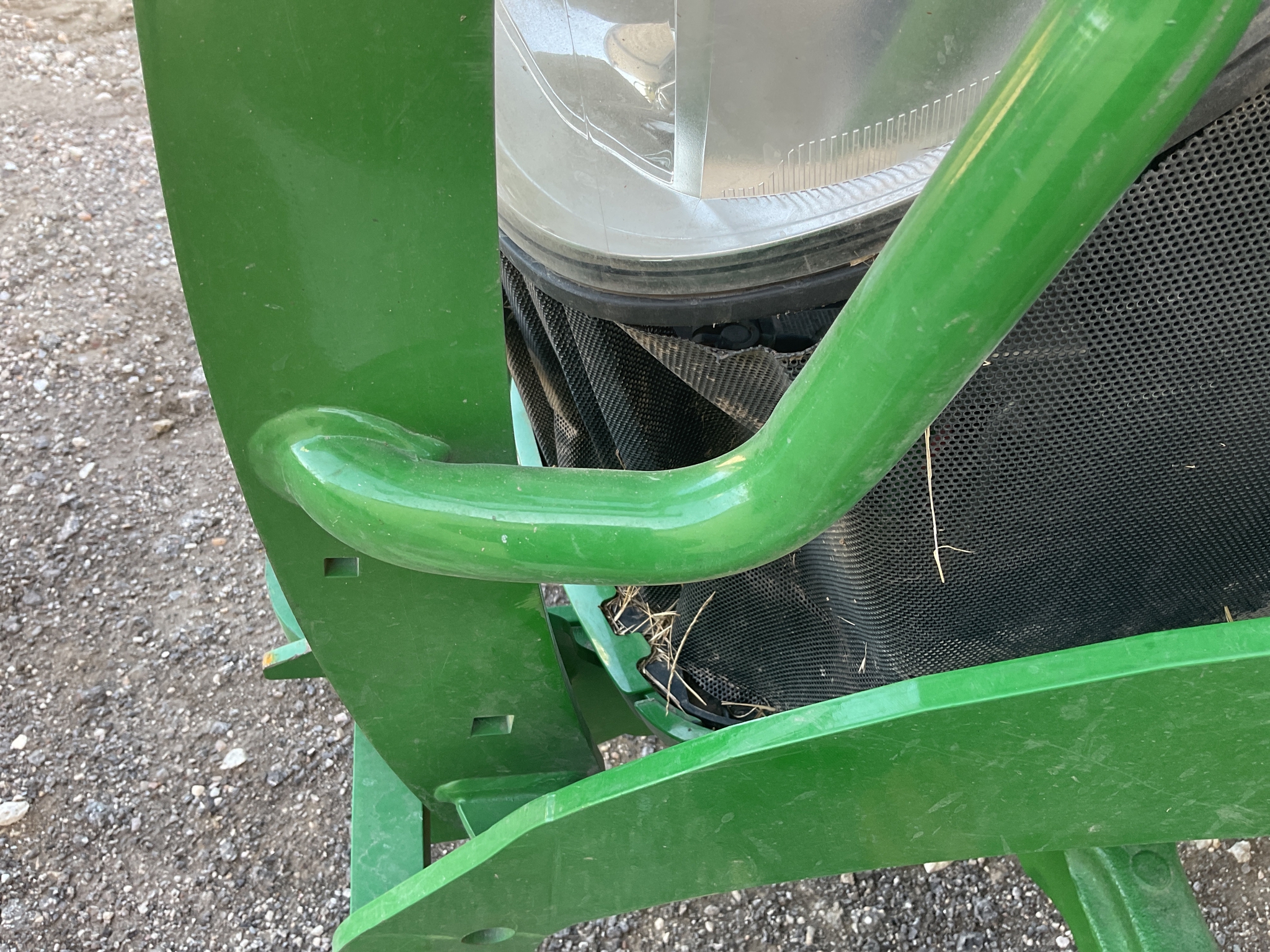 2022 John Deere 4066R Image 17