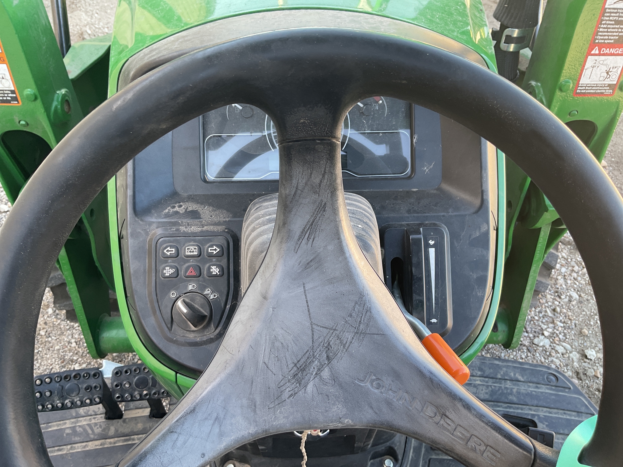 2022 John Deere 4066R Image 13