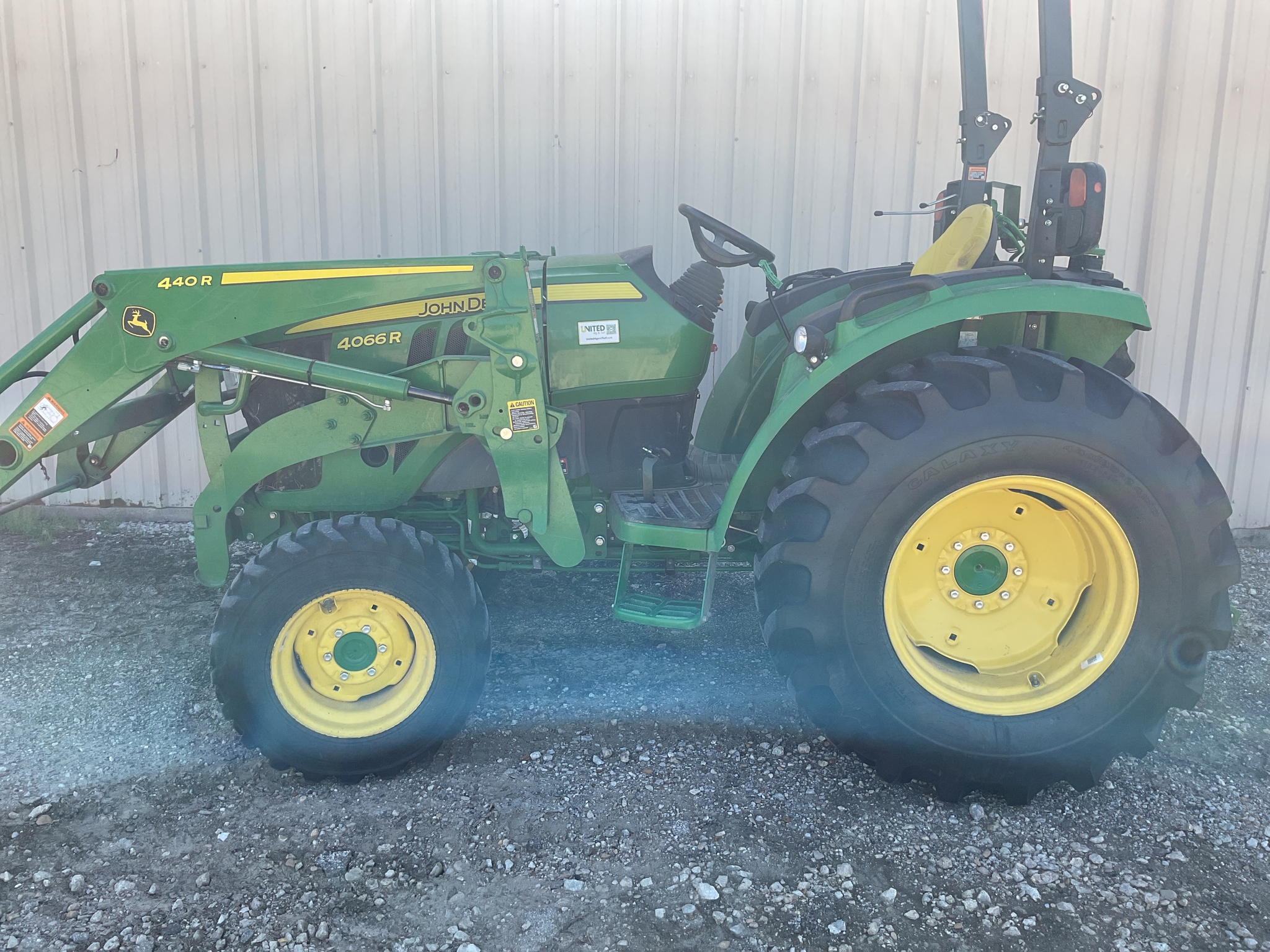 2022 John Deere 4066R Image 1