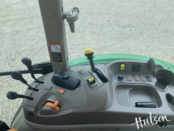 Photo of 2024 John Deere 5095M