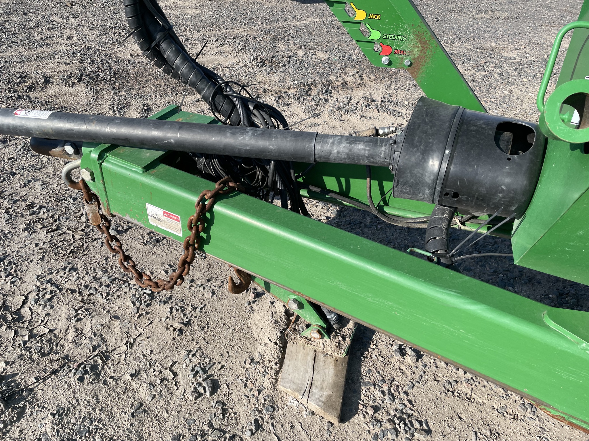 2021 Brandt 1522 Image 6