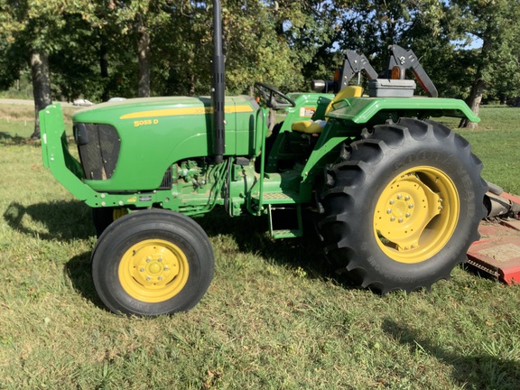 Photo of 2013 John Deere 5055D