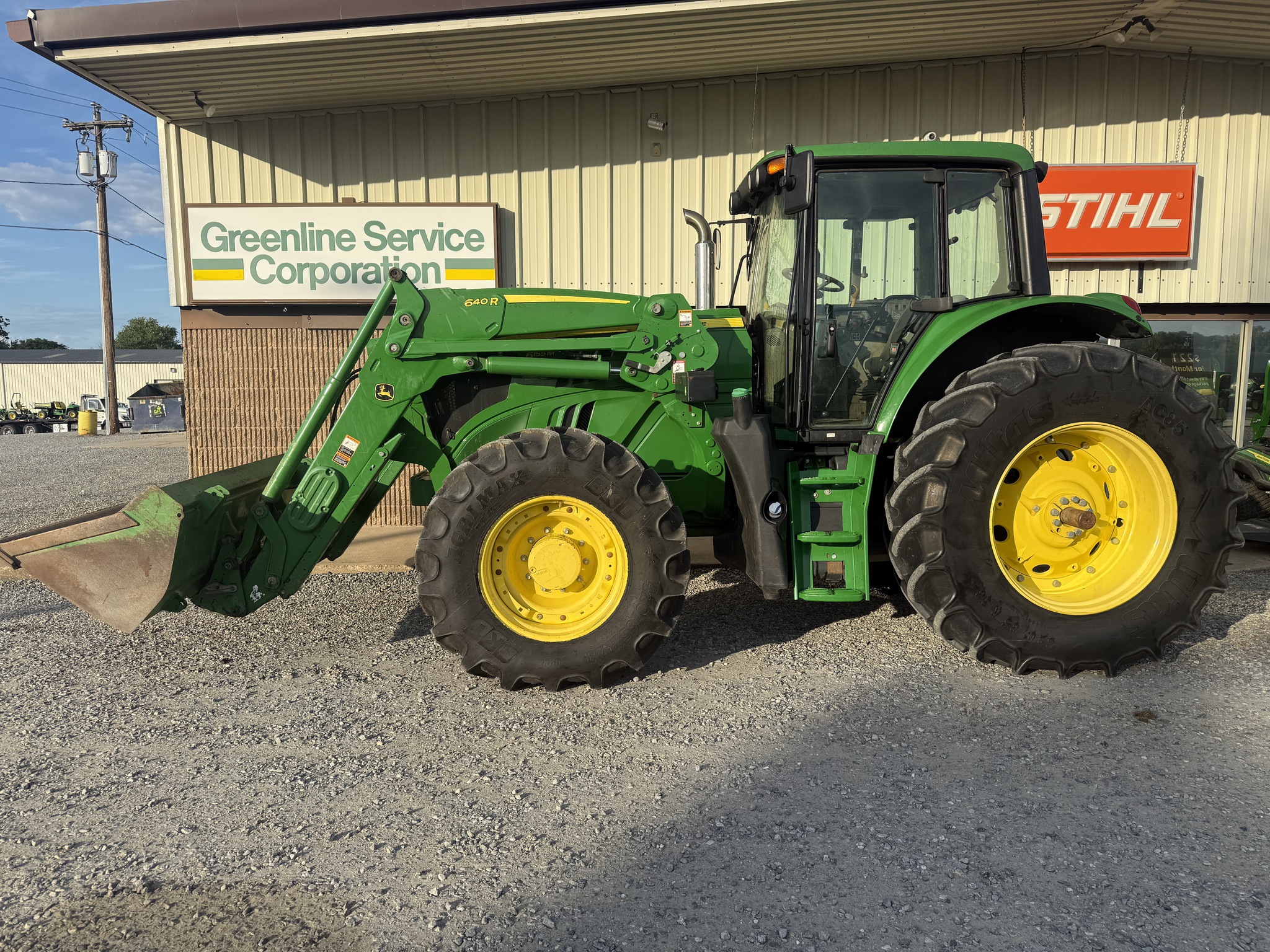 2017 John Deere 6155M Image 1