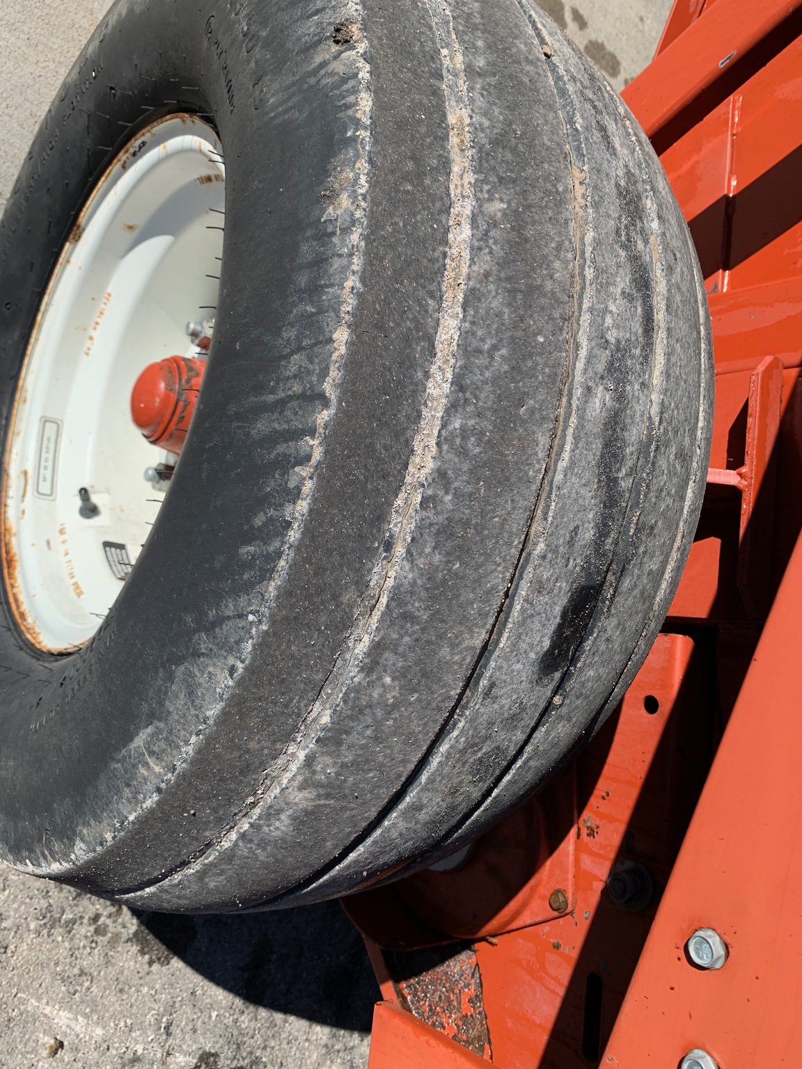  1997 Hesston 565A at Heritage Tractor in Lamar, MO