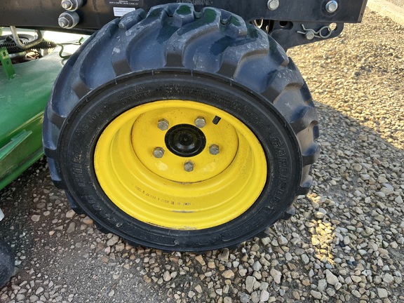 2022 John Deere 1025R - Photo11
