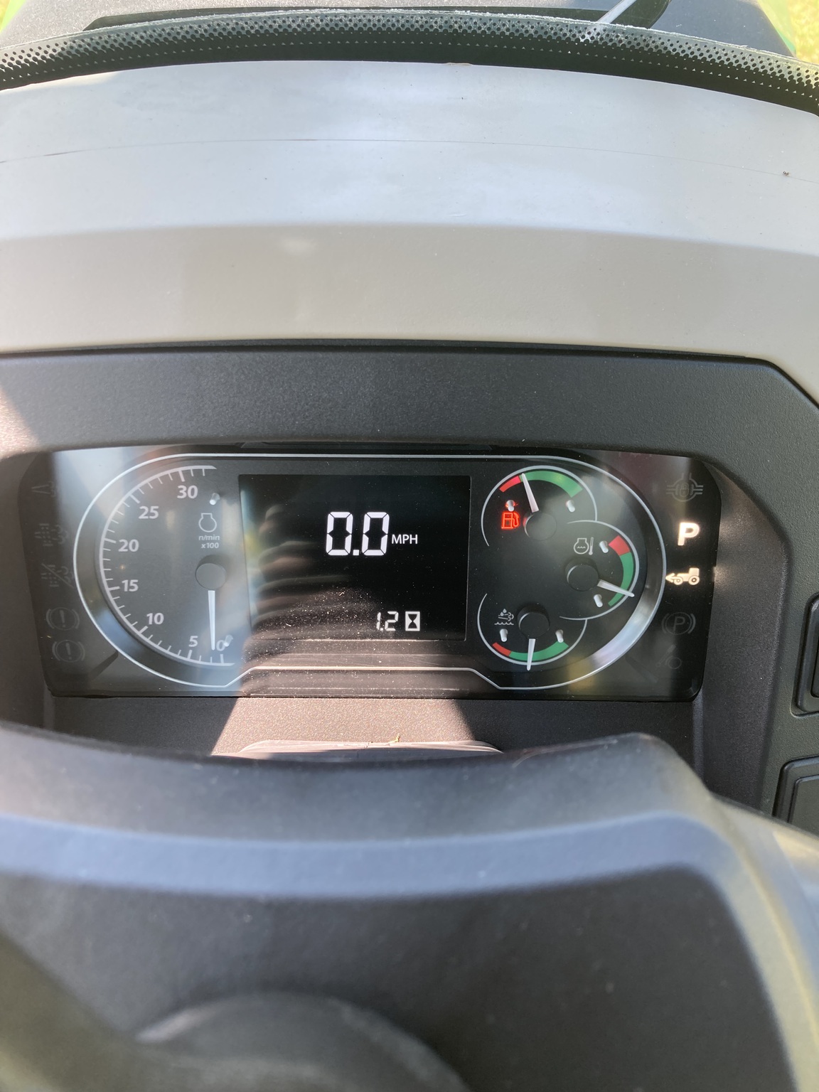 2025 John Deere 5100E Image 10