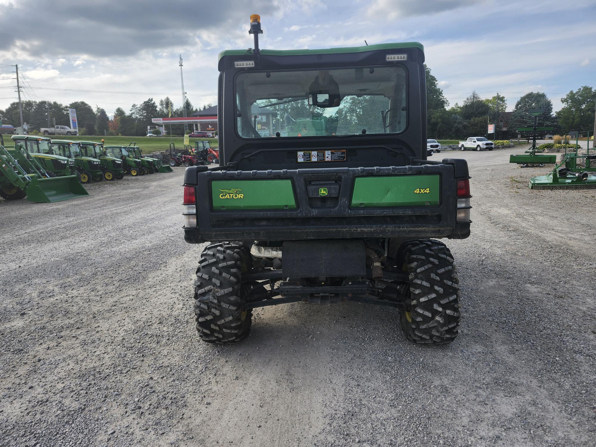 2021 John Deere XUV 835R Image 4