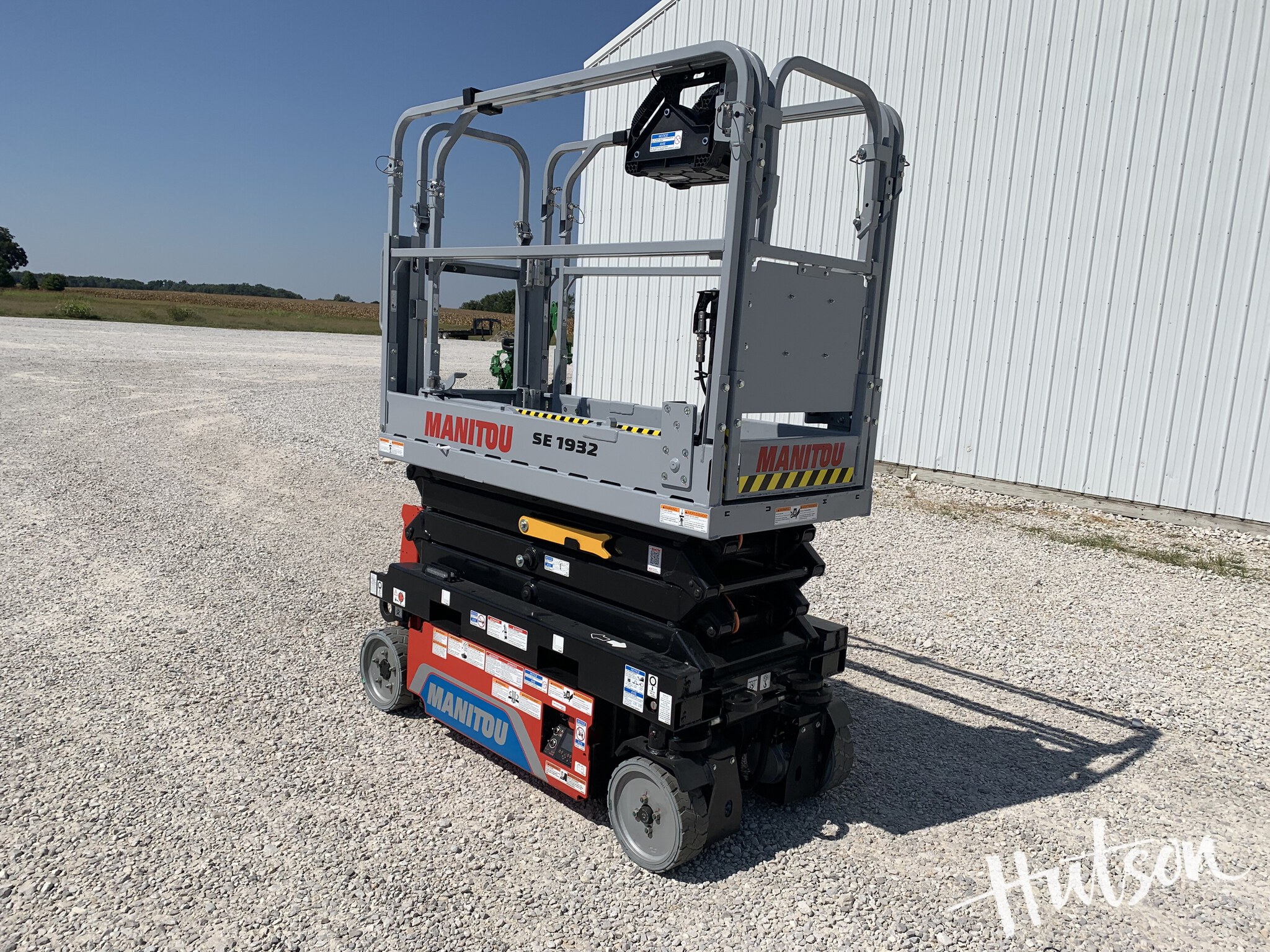 2025 Manitou SE 1932