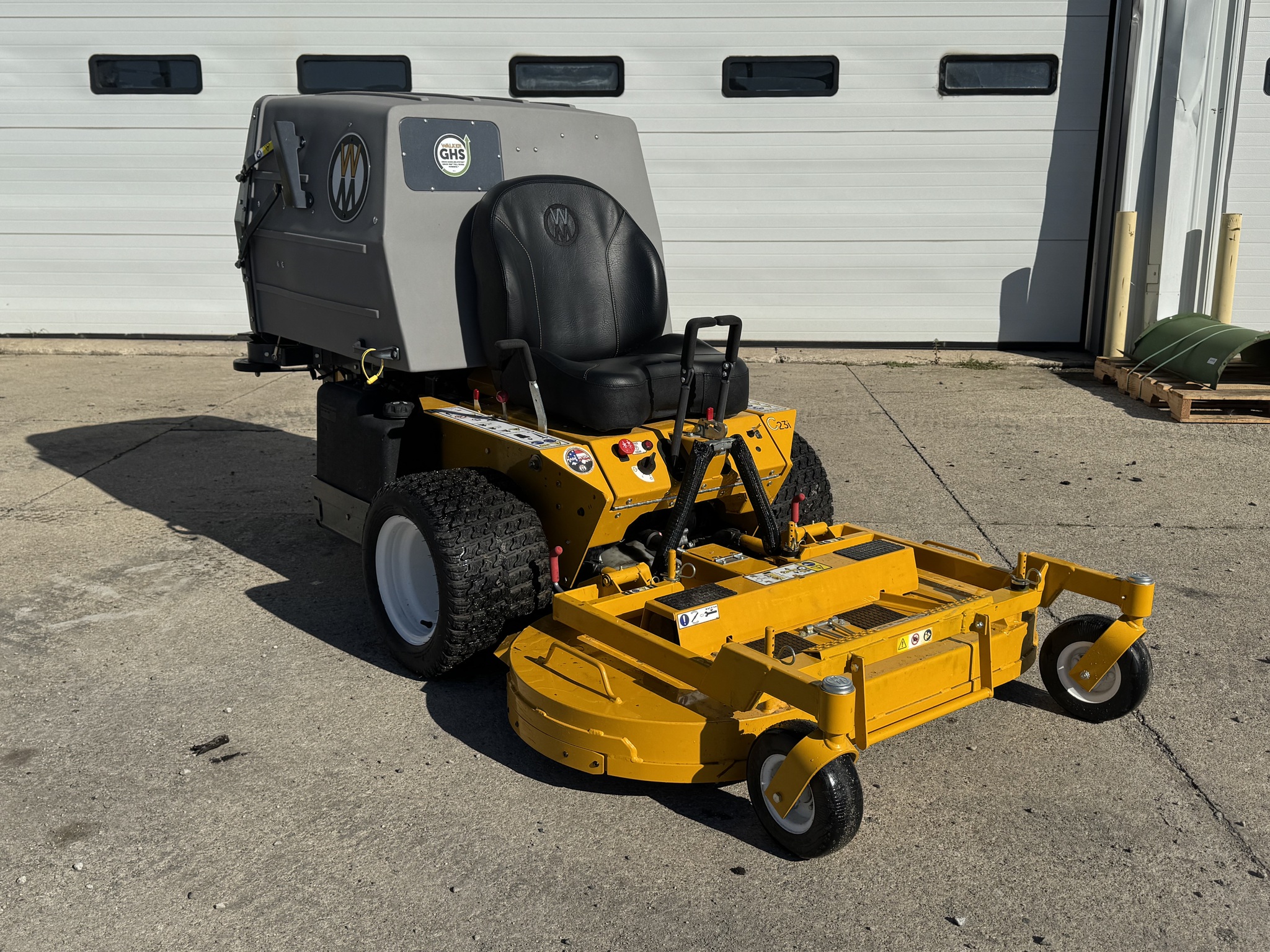 2024 Walker CS23i Image 1