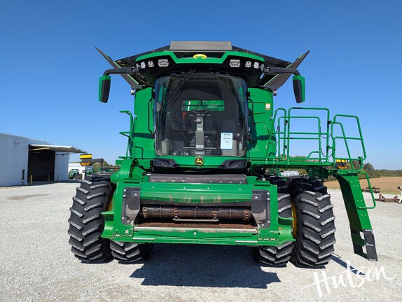 Photo of 2025 John Deere X9 1100