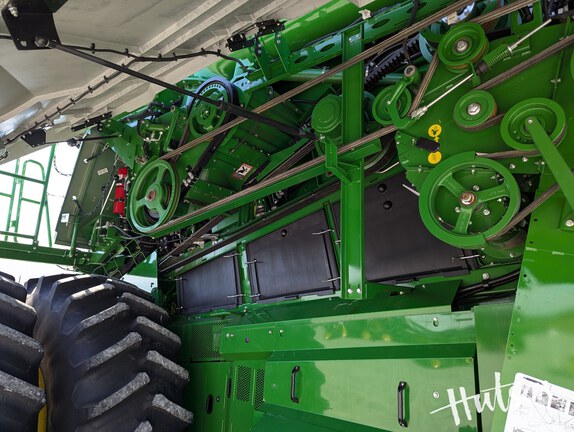 Photo of 2025 John Deere X9 1100
