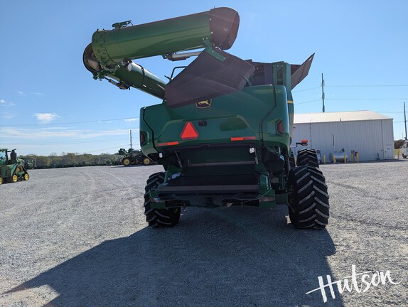 Photo of 2025 John Deere X9 1100