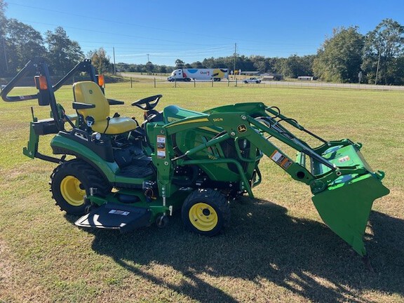 2020 John Deere 1025R Photo 2