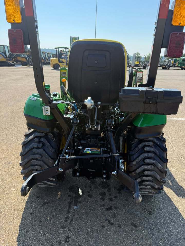 2024 John Deere 1023E Image 4