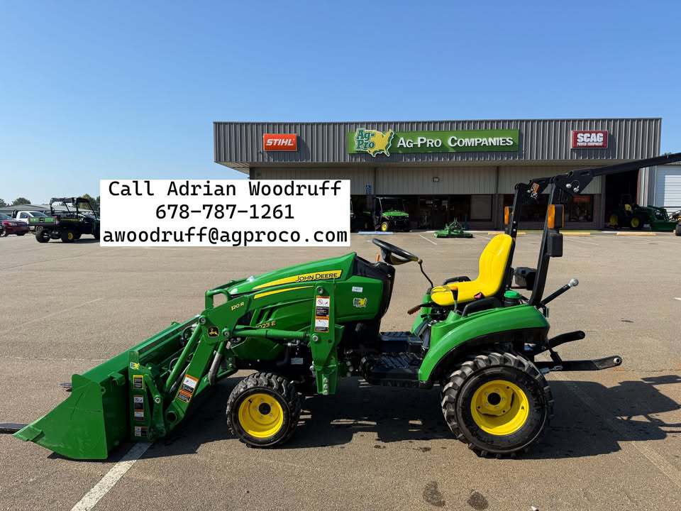 2024 John Deere 1023E Image 1