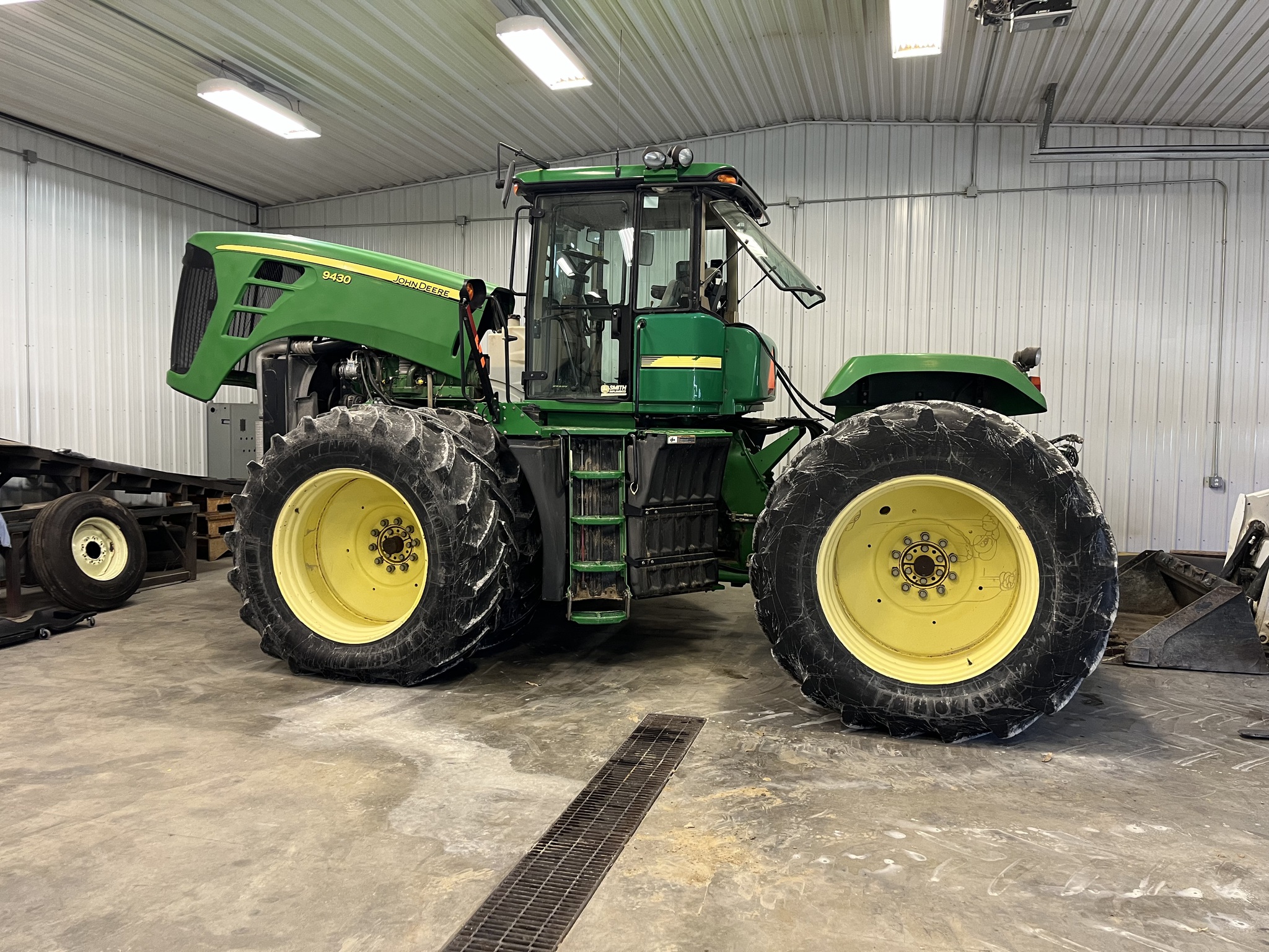 Used 2008 John Deere 9430 Articulated 4WD Tractors at Koenig Equipment in Greensburg, IN - PhotoXL0
