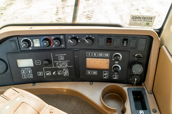 Used 2008 John Deere 9430 Articulated 4WD Tractors at Koenig Equipment in Greensburg, IN - Photo27