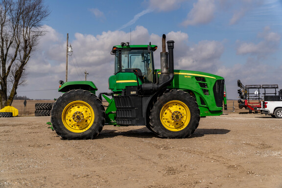 Used 2008 John Deere 9430 Articulated 4WD Tractors at Koenig Equipment in Greensburg, IN - Photo5