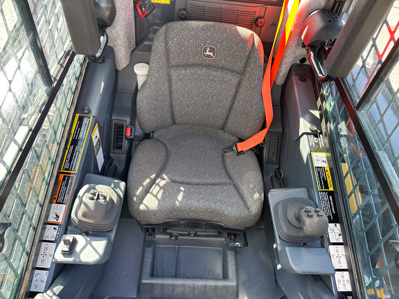 2024 John-Deere 325G