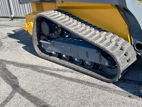 2024 John-Deere 325G