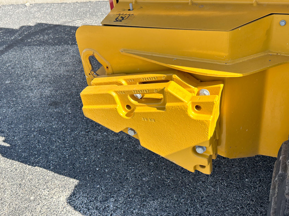 2024 John-Deere 325G