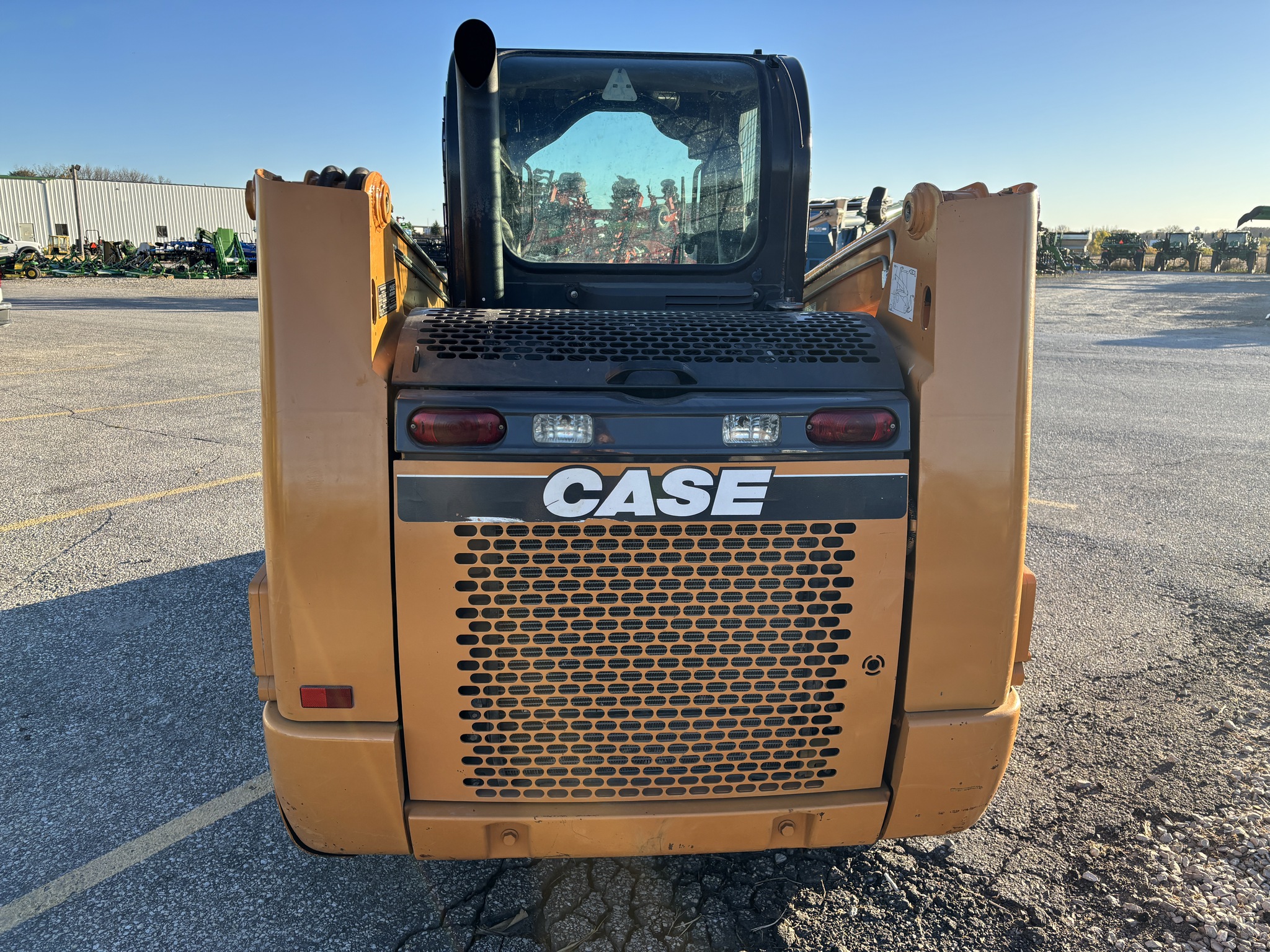 2011 Case SR200 Image 4