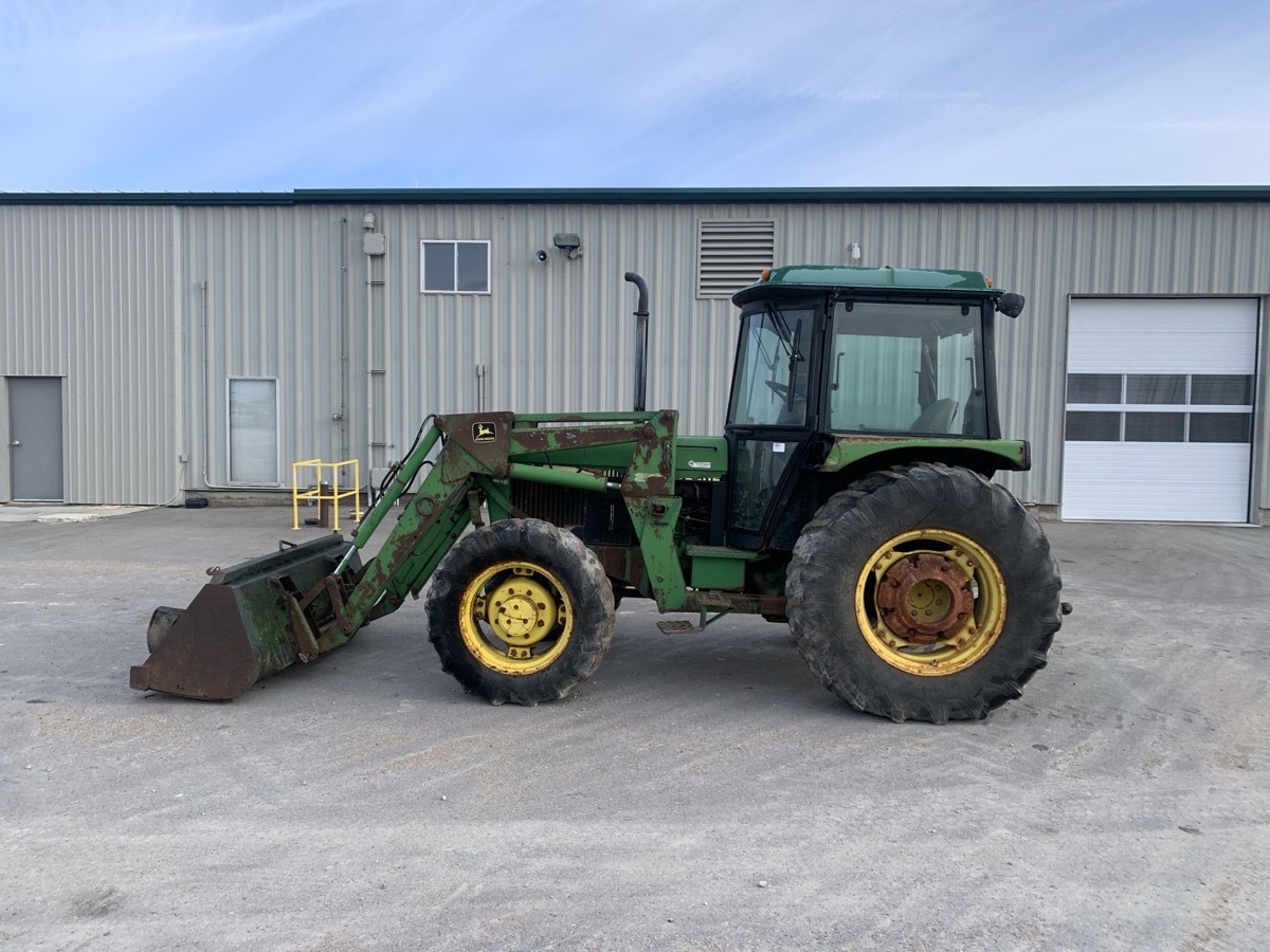1991 John Deere 2555 Image 2
