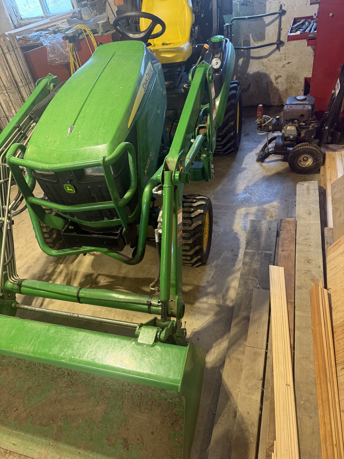 2015 John Deere 1025R Image 2