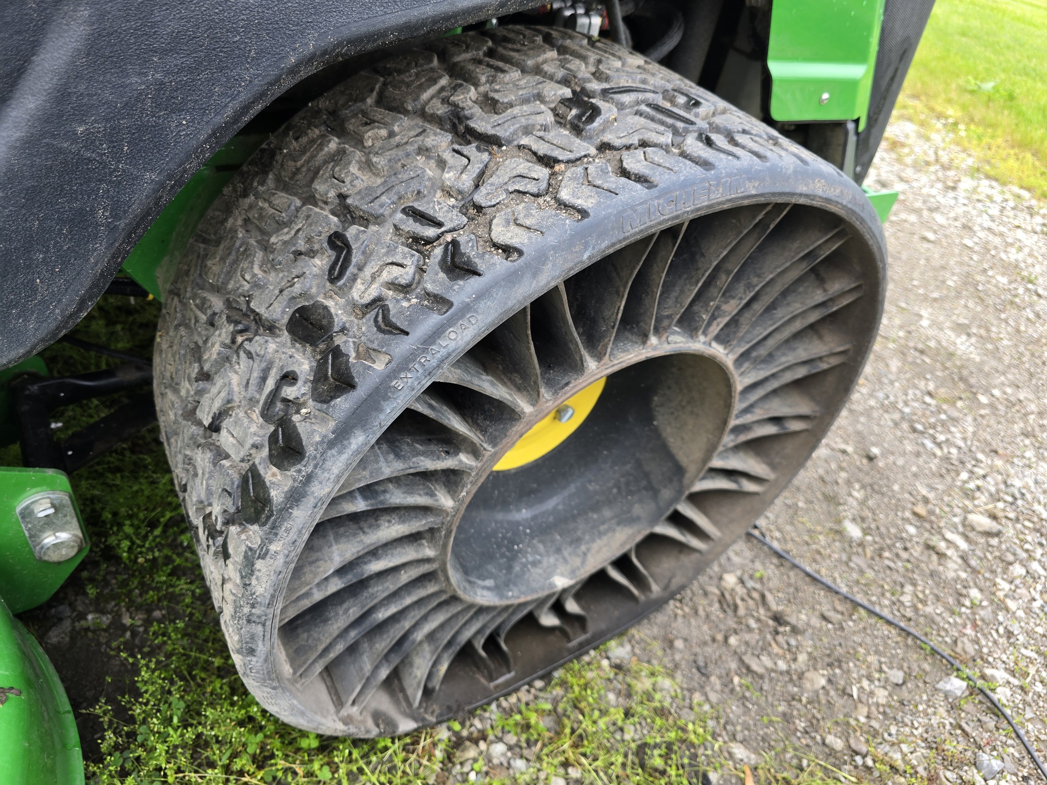 2024 John Deere Z997R Image 9