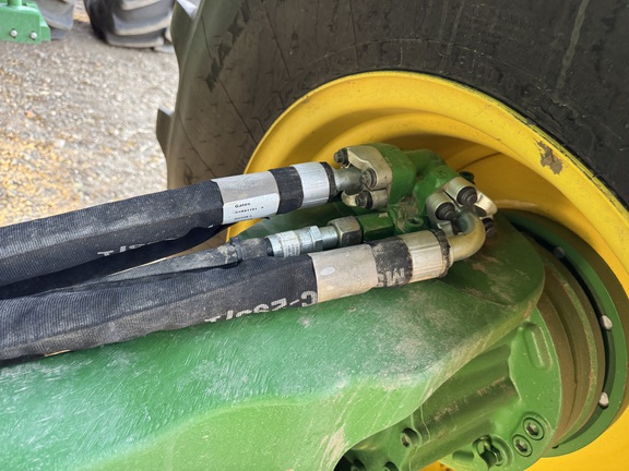 Used 2023 John Deere X9 1000 Combines at Horizon Ag & Turf in Warburg, AB - Photo7